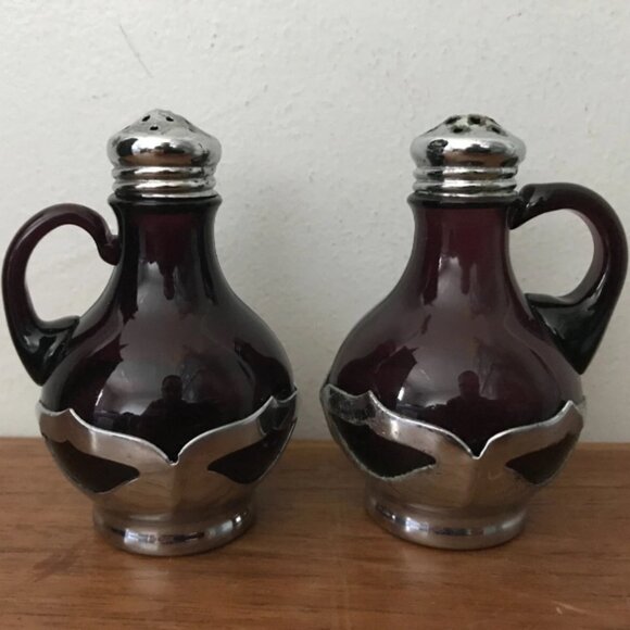 Farber Bros NY Cambridge Glass Amethyst Purple Chrome Salt Pepper Shakers Set - Picture 1 of 6